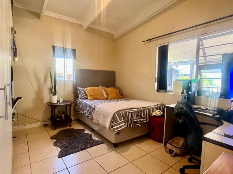 3 Bedroom Property for Sale in Fraaiuitsig Western Cape